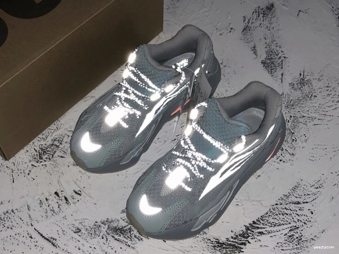 Yeezy FW2549 'Inertia' 700 V2 Adidas Boost 1003
